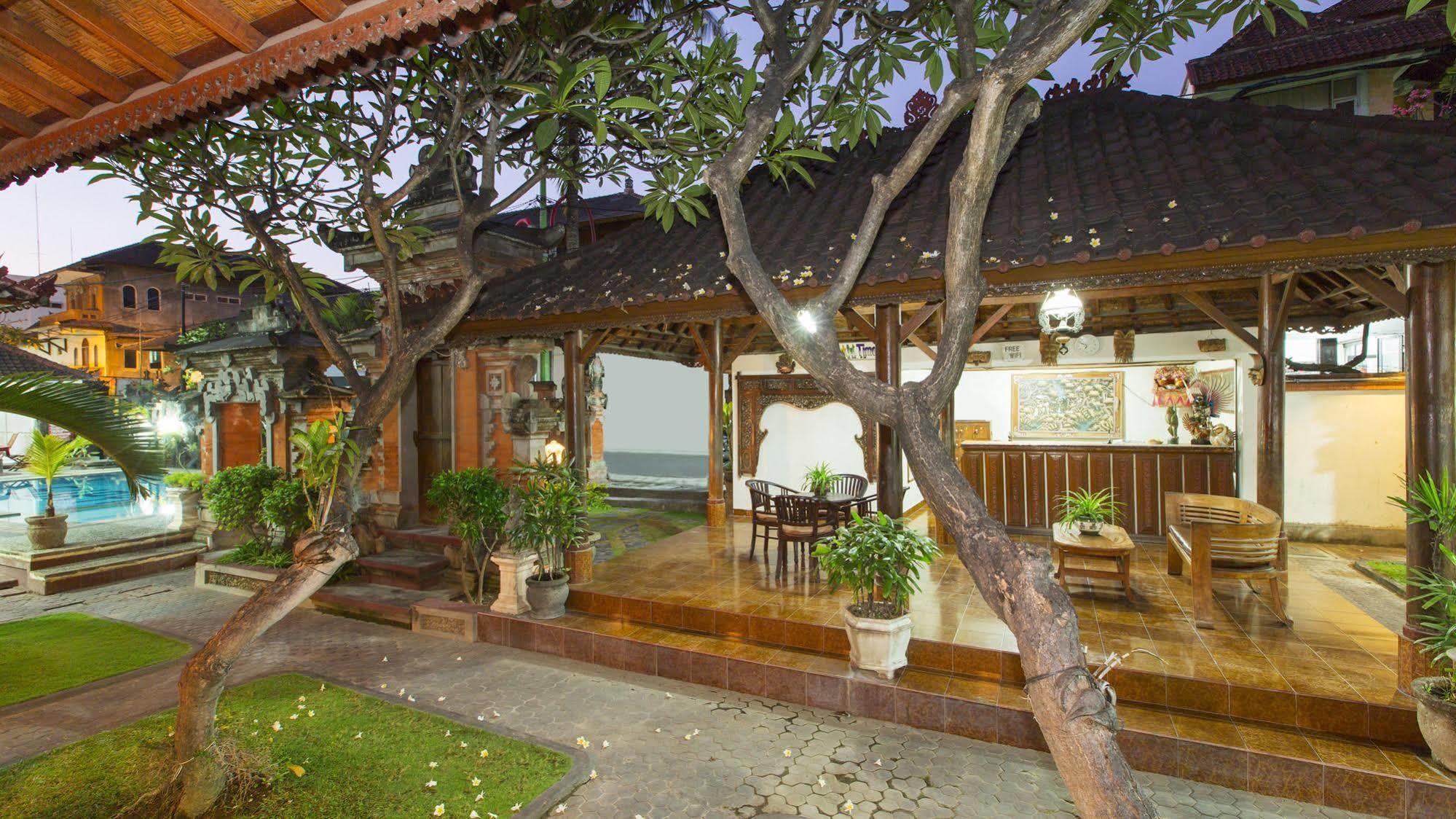 Surya Tropical Kuta Hotel Kuta  Exterior photo
